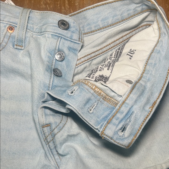 Levi's 501 Light Blue Denim Cutoff Shorts W27 Button Fly - Picture 4 of 8